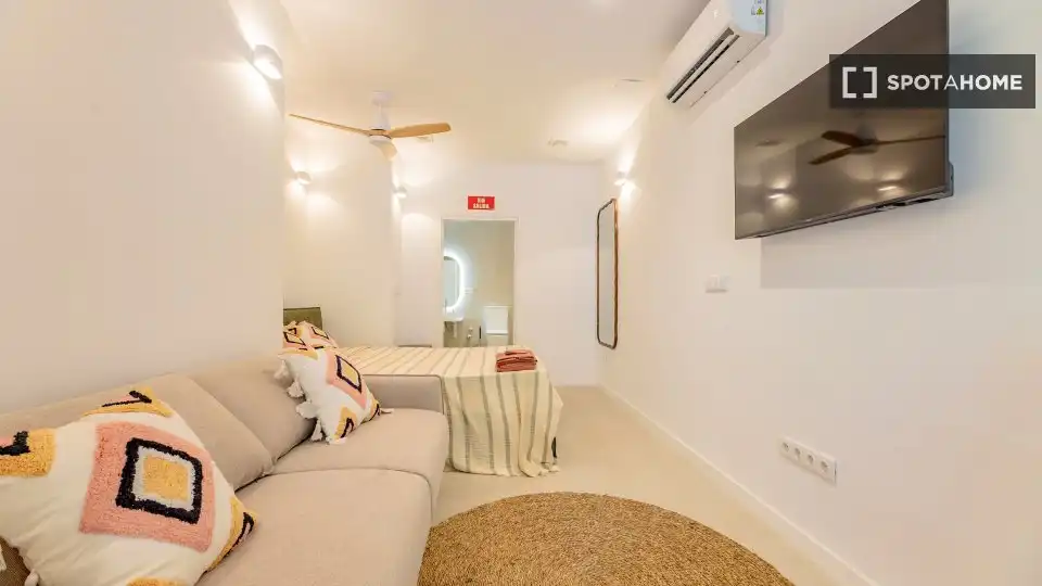 Piso con terraza en alquiler en Poblats Marítims, imagen 5