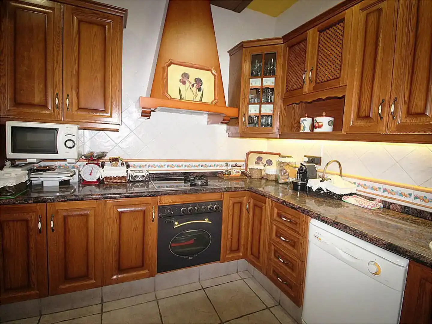 Cocina de Finca rústica en venta en Bigastro con Aire acondicionado, Jardín privado y Piscina