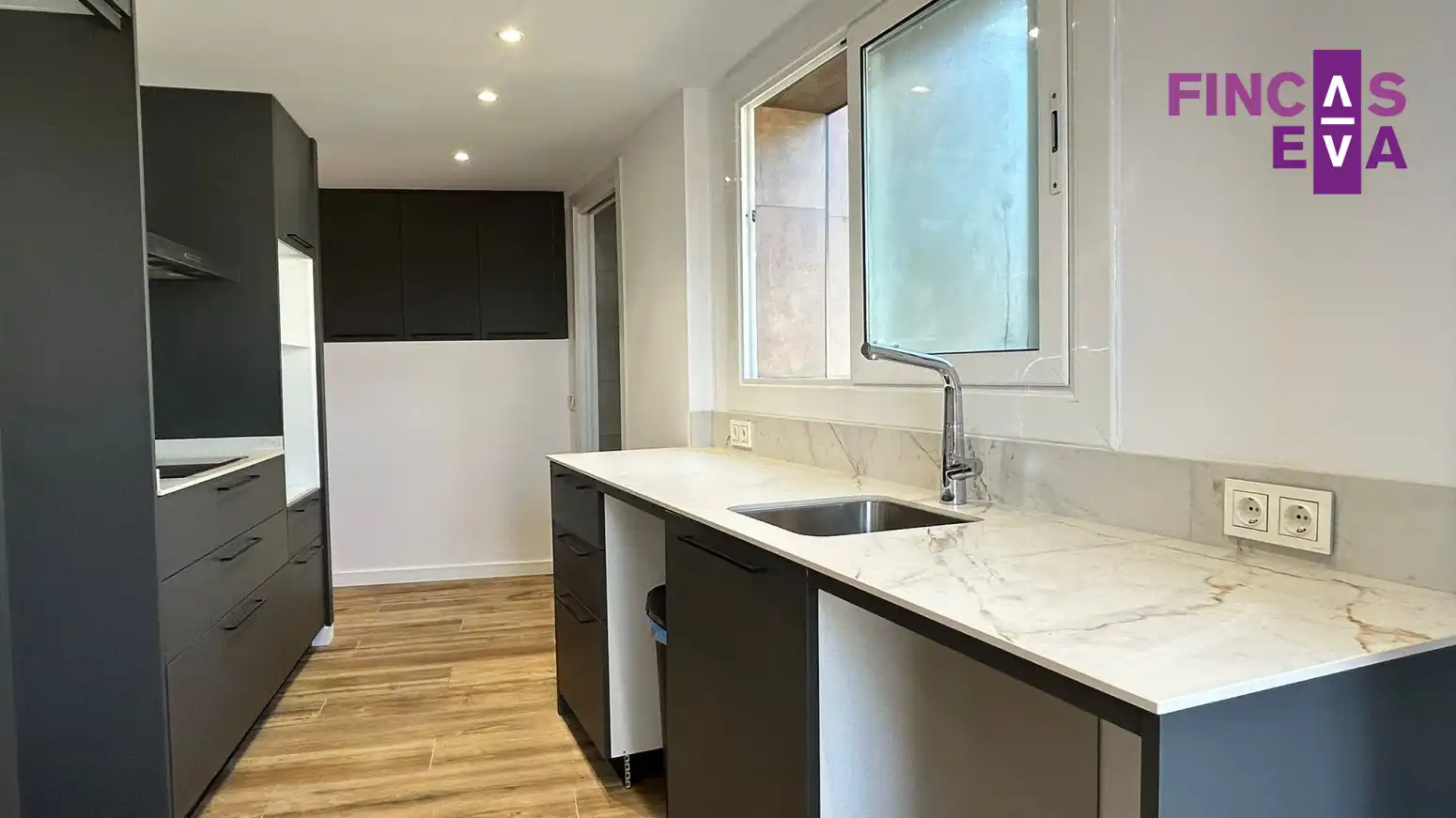 Cocina de Casa o chalet en venta en Vilanova del Vallès con Calefacción, Jardín privado y Terraza