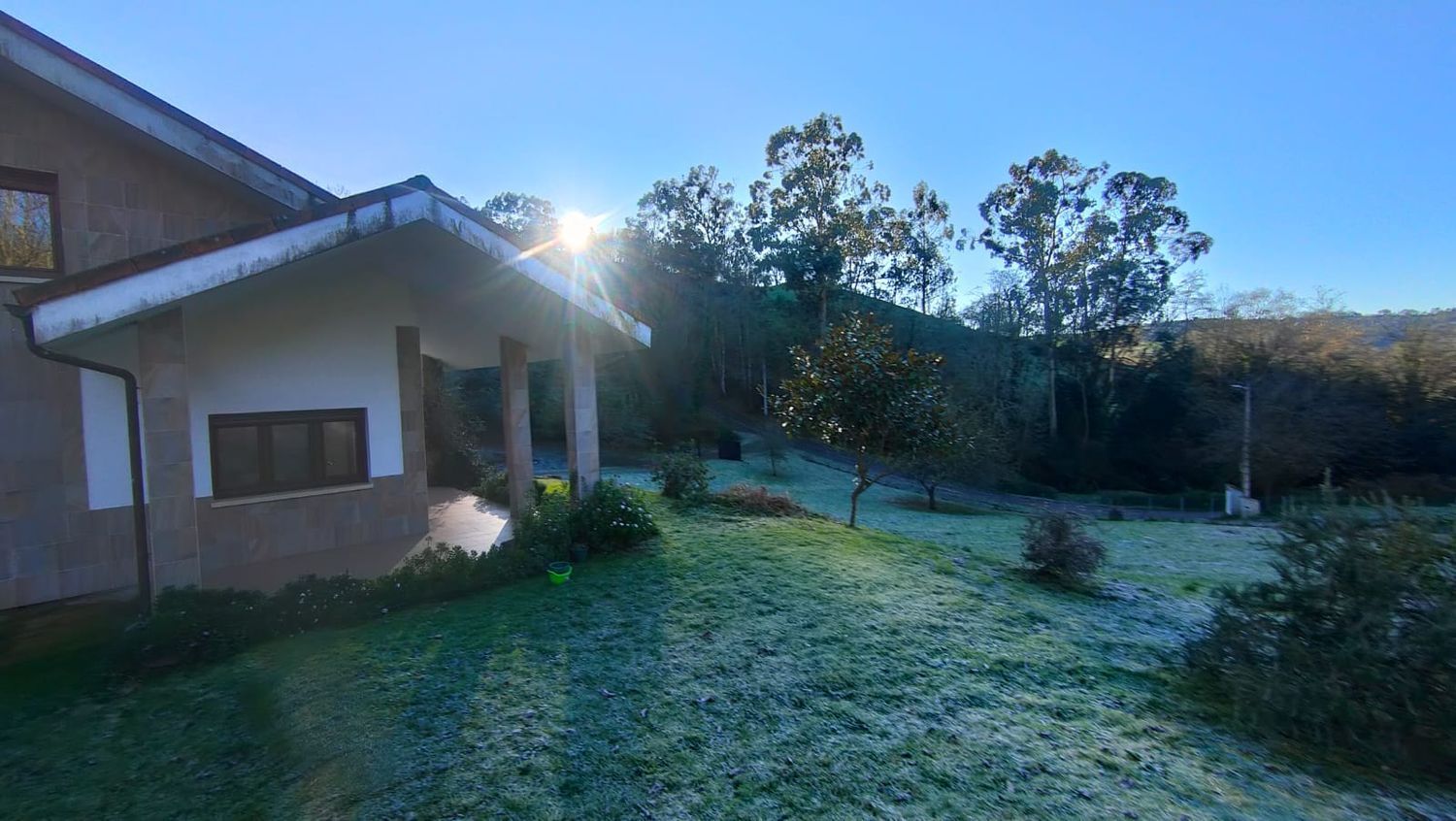 Vista exterior de Casa o xalet en venda en Siero amb Calefacció, Terrassa i Traster
