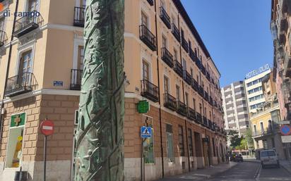 Vista exterior de Pis en venda en Valladolid Capital amb Terrassa