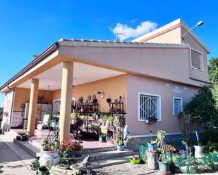 Vista exterior de Casa o xalet en venda en Elche / Elx amb Terrassa