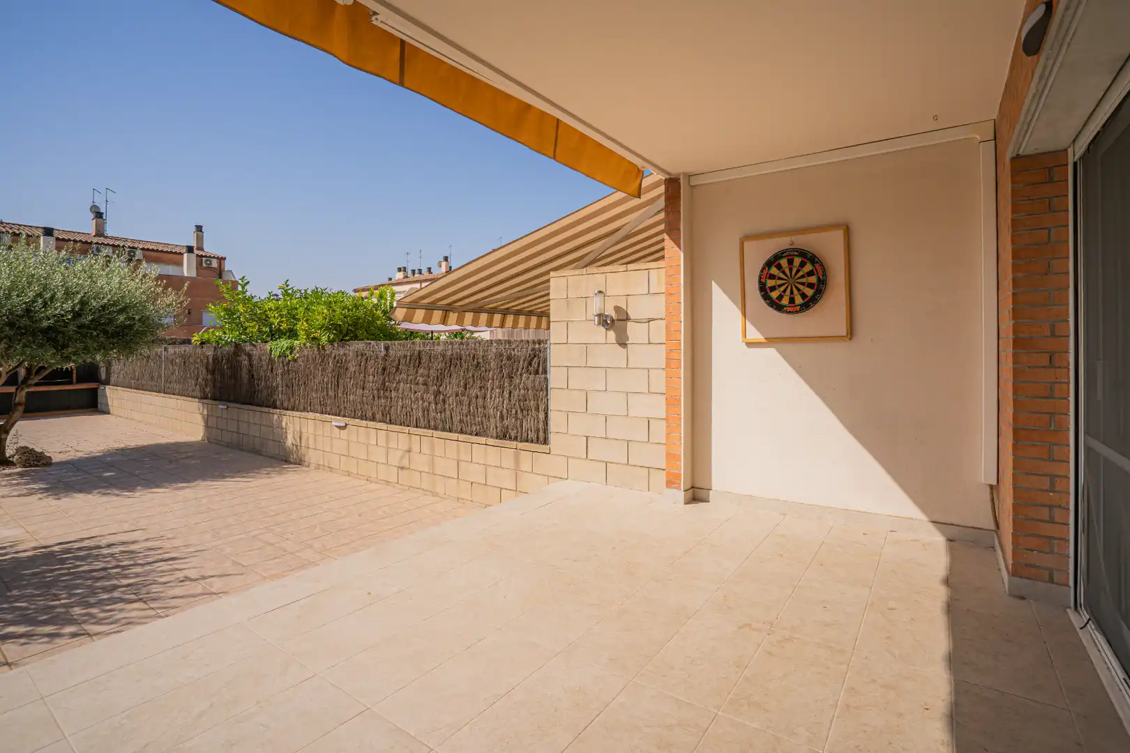 Terrassa de Casa adosada en venda en Castellar del Vallès amb Aire condicionat, Calefacció i Jardí privat
