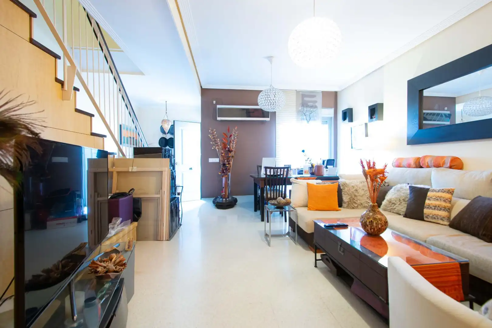 Living room of Detached homes for sale in Alcalá de Guadaira  with Air Conditioner and Storage room