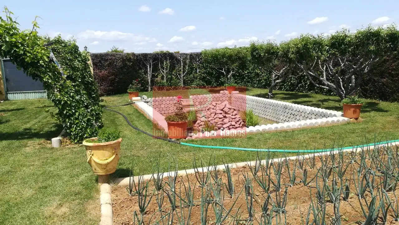 Jardín de Casa o chalet en venta en Chozas de Abajo con Calefacción, Jardín privado y Parquet