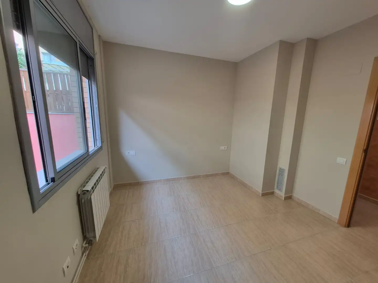 Schlafzimmer von Wohnungen zur Miete in Els Hostalets de Pierola mit Klimaanlage, Heizung und Terrasse