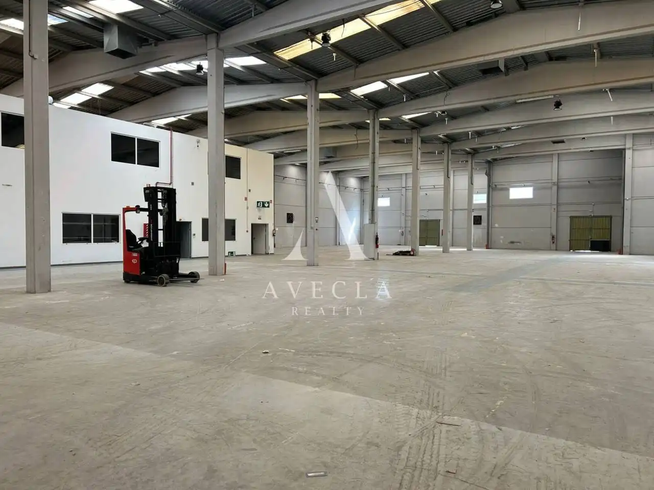 Nave industrial de alquiler en Abrera