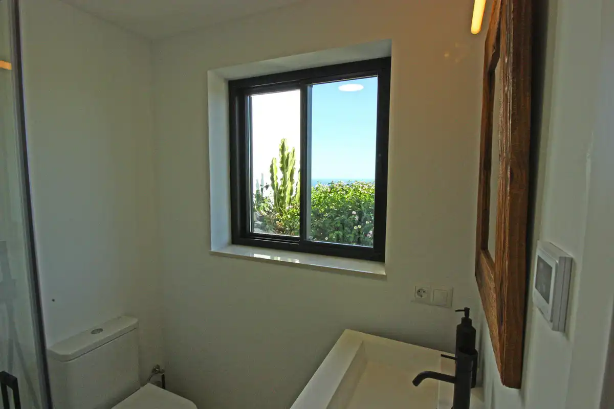 Baño de Casa o chalet en venta en Benalmádena con Aire acondicionado, Calefacción y Jardín privado
