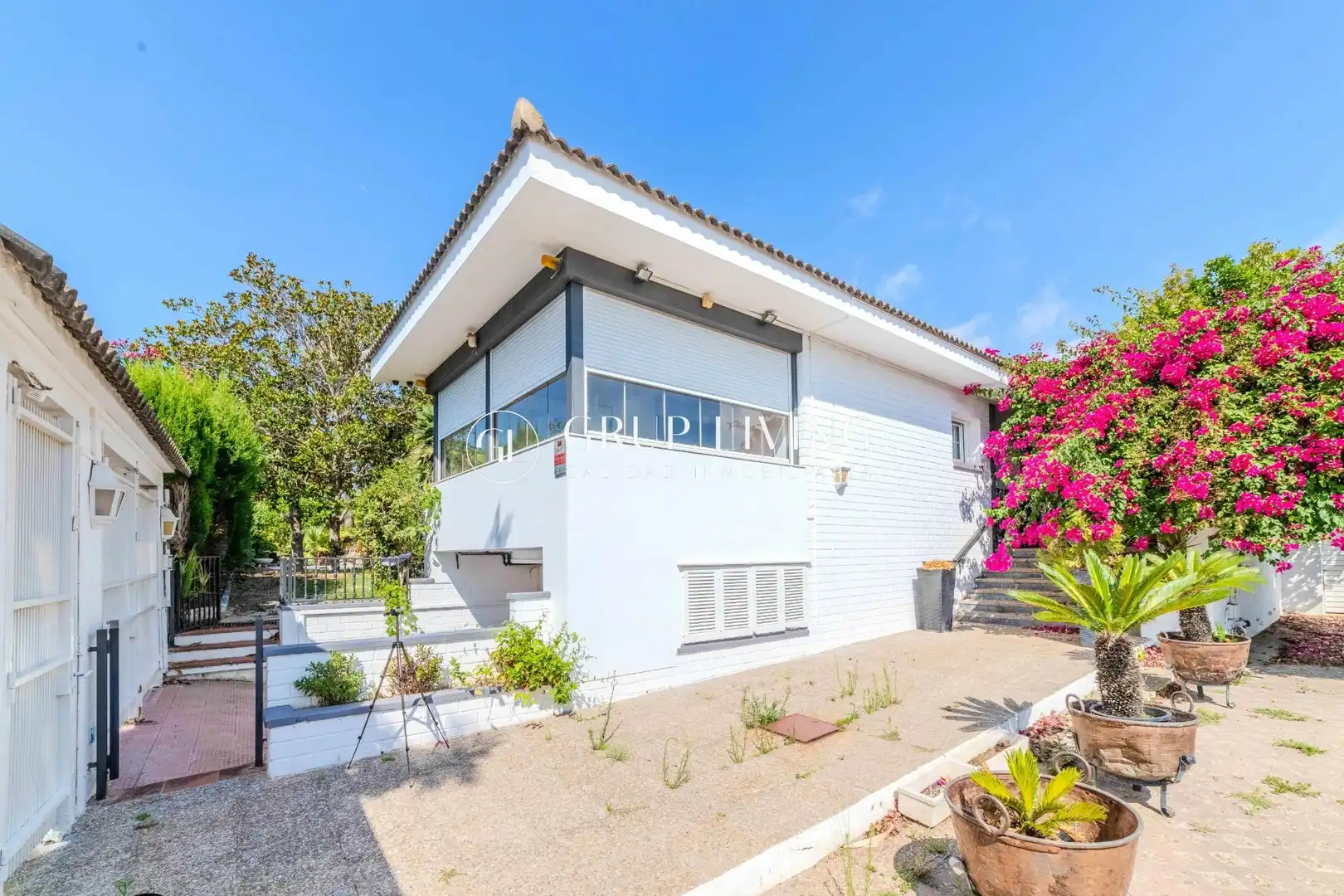 Vista exterior de Casa o xalet en venda en Cambrils amb Aire condicionat, Calefacció i Jardí privat