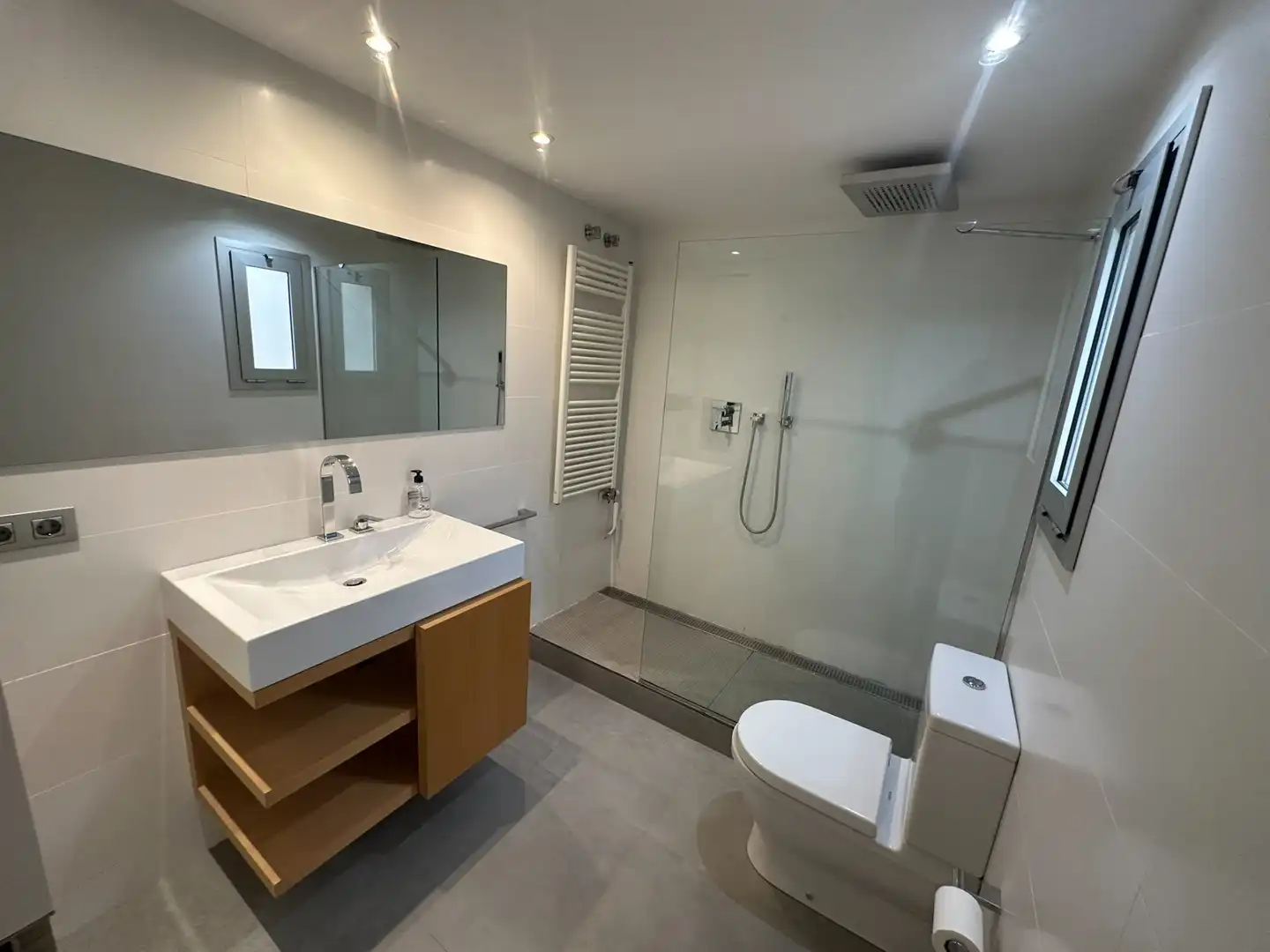 Ático con ascensor en venta en Carrer d'Amèrica, imagen 16