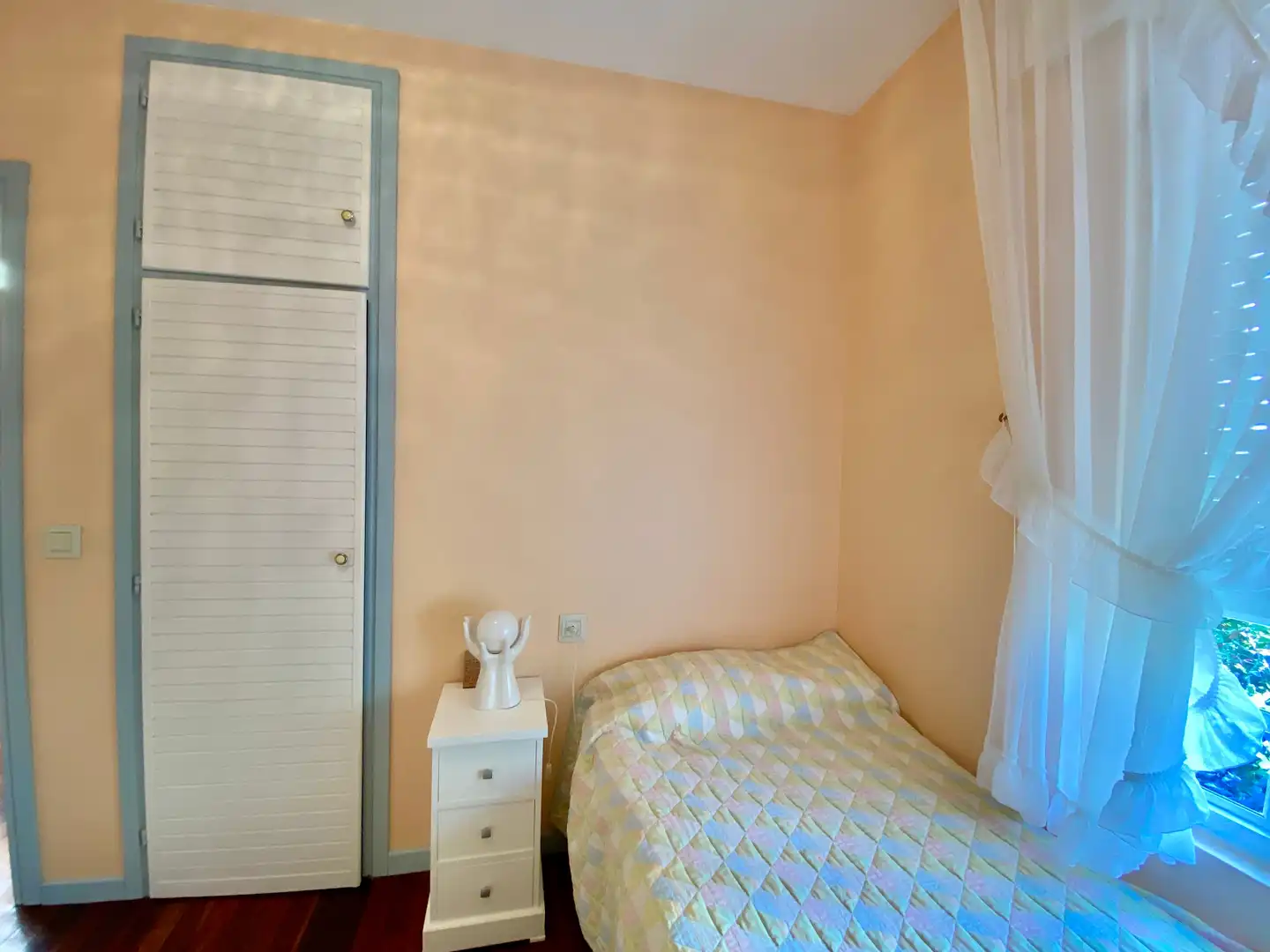 Schlafzimmer von Einfamilien-Reihenhaus zum Verkauf in O Grove   mit Privatgarten, Terrasse und Abstellraum