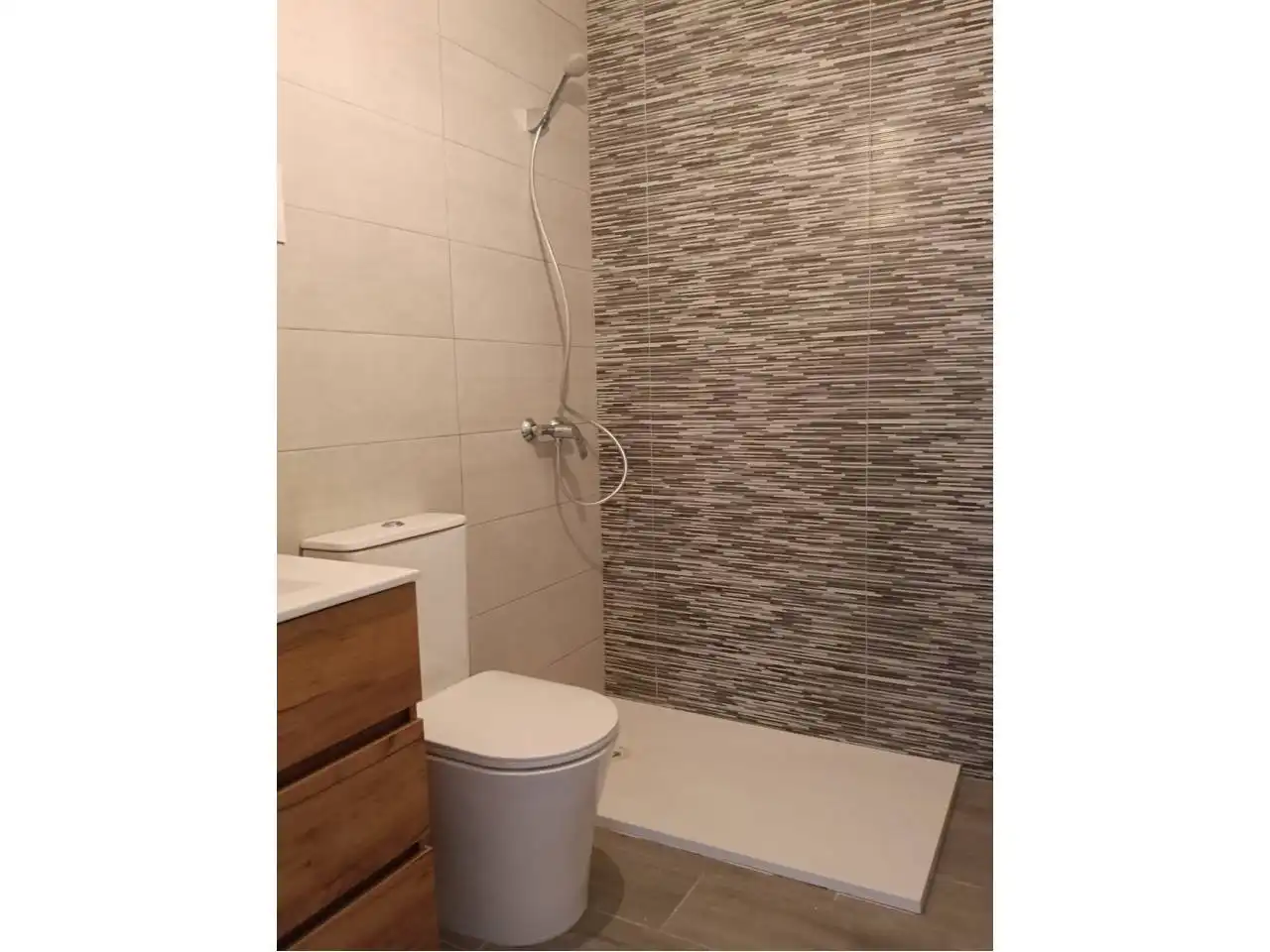 Bathroom of Houses for sale in Moraleja de Enmedio  with Private garden, Parquet flooring and Alarm