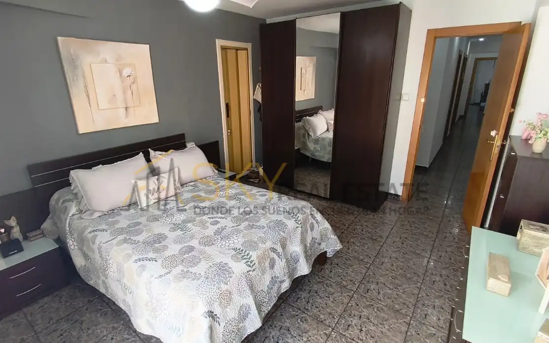 Habitación de Piso en venta en Paterna con Aire acondicionado, Terraza y Balcón