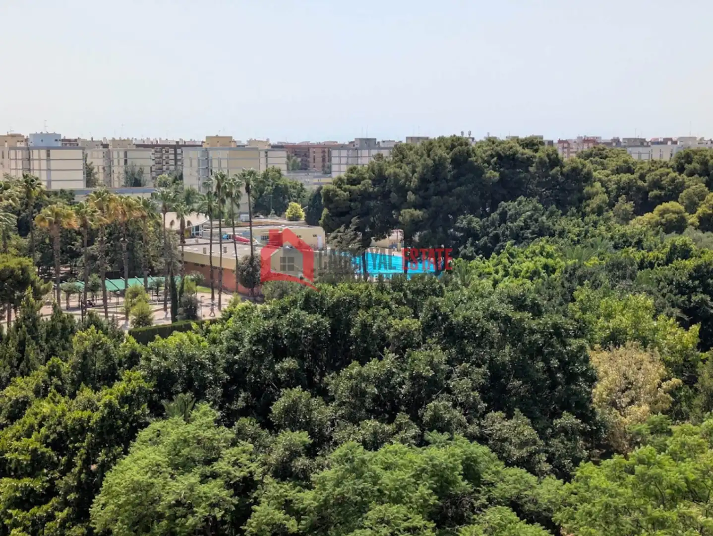 Vista exterior de Apartament en venda en Valencia amb Aire condicionat, Terrassa i Moblat