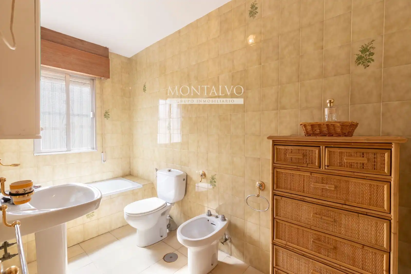 Bathroom of Houses for sale in Atarfe  with Heating and Storage room