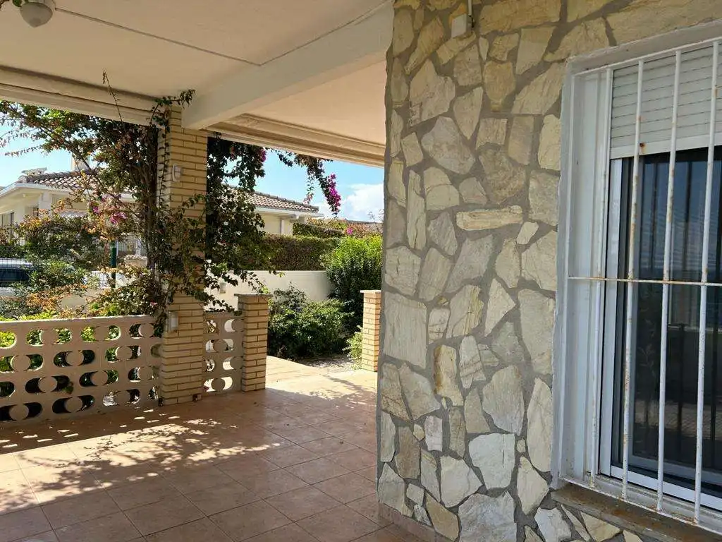 Casa o xalet en venda en Castellón de la Plana / Castelló de la Plana amb Terrassa i Moblat