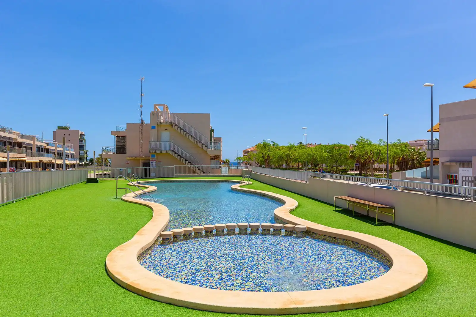 Piscina de Apartamento en venta en Pilar de la Horadada con Amueblado