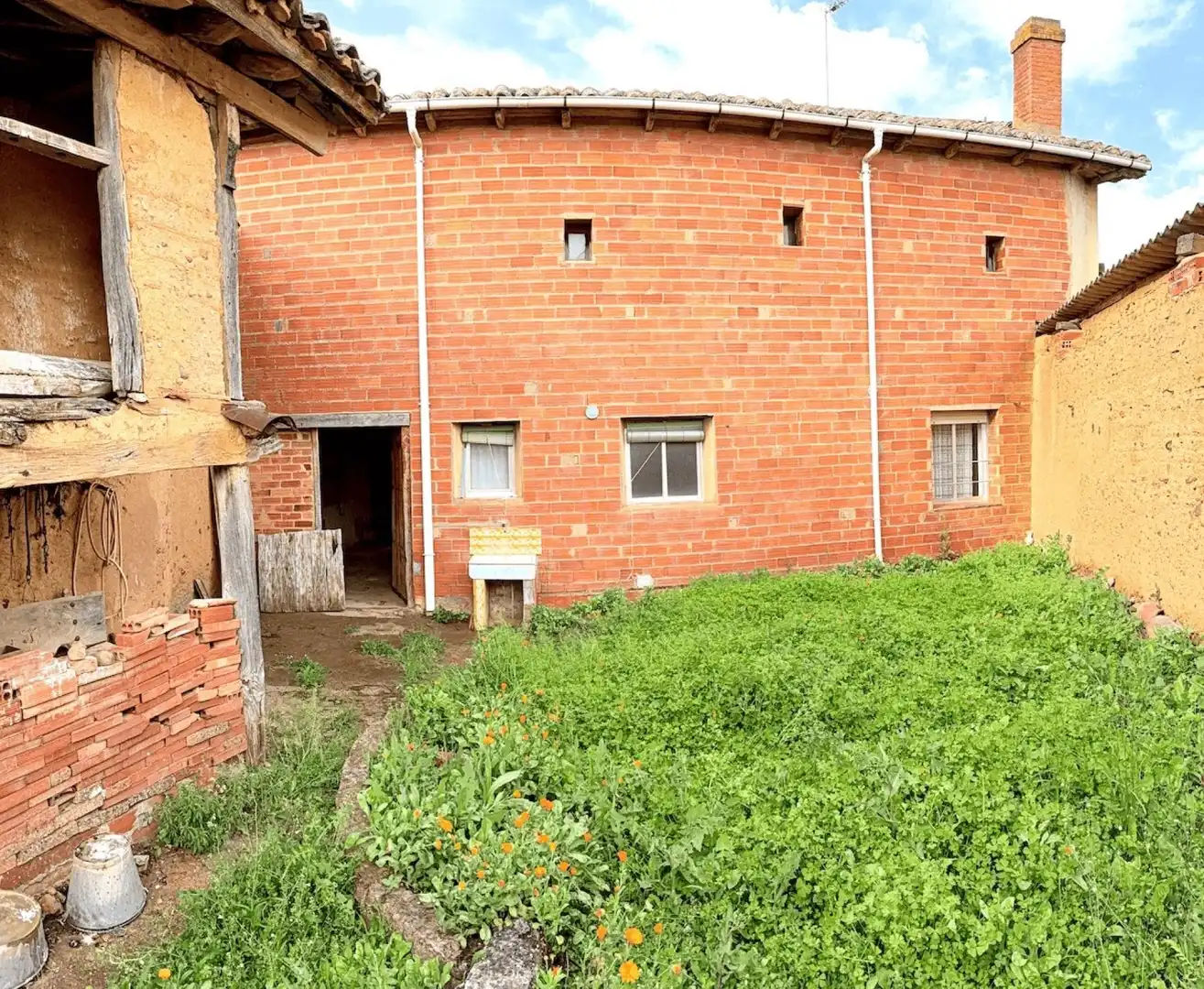 Country homes for sale in Santas Martas
