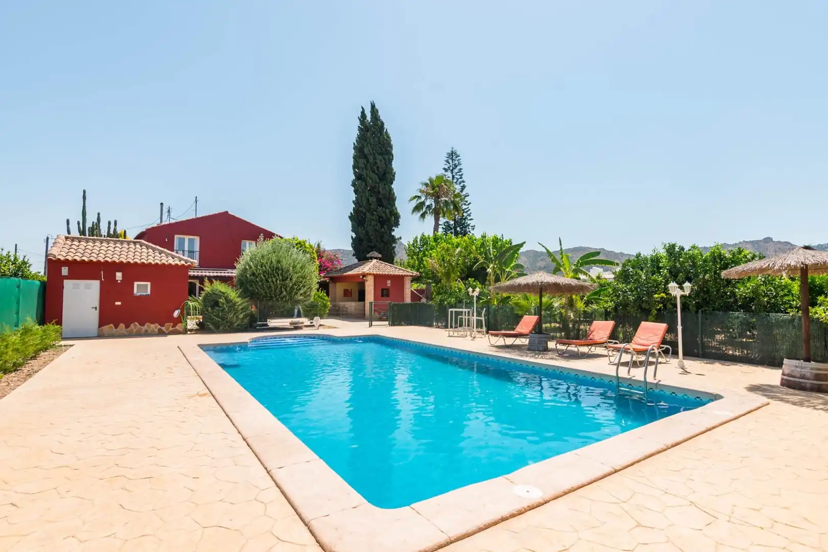Chalet con piscina en venta en Pedanías Este
