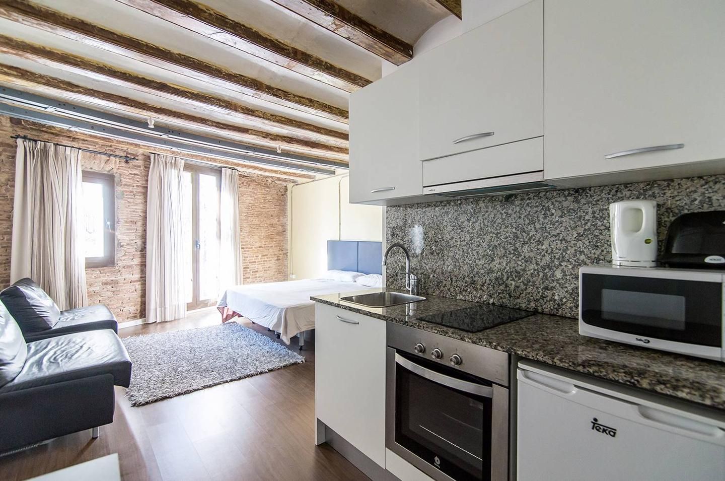 Kitchen of Building for sale in  Barcelona Capital
