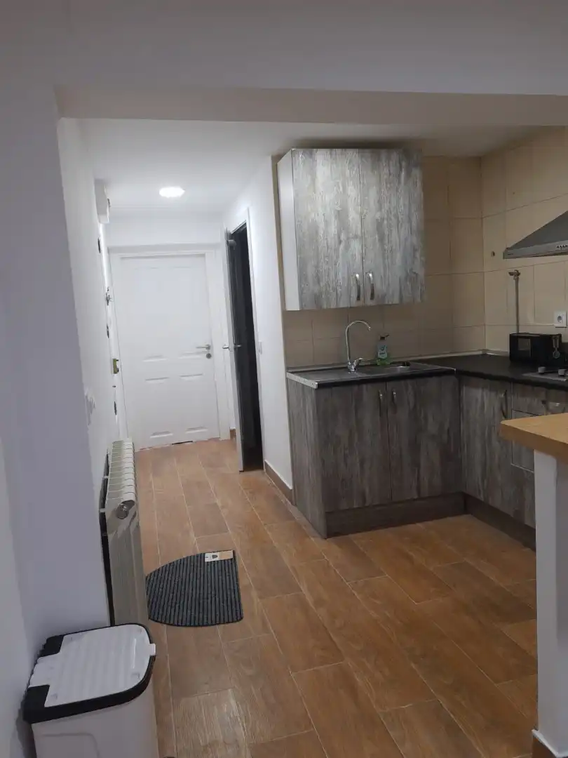 Ground floor for rent in Calle Santa Ana, Centro Ciudad