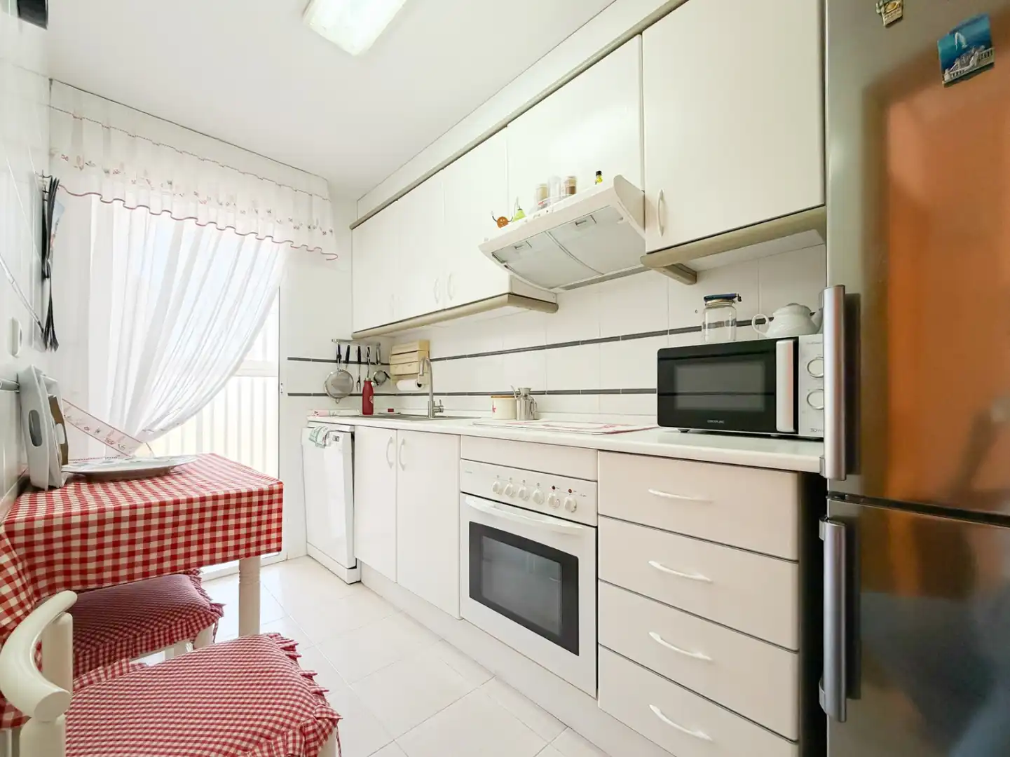 Cuina de Apartament en venda en El Campello amb Terrassa, Traster i Piscina