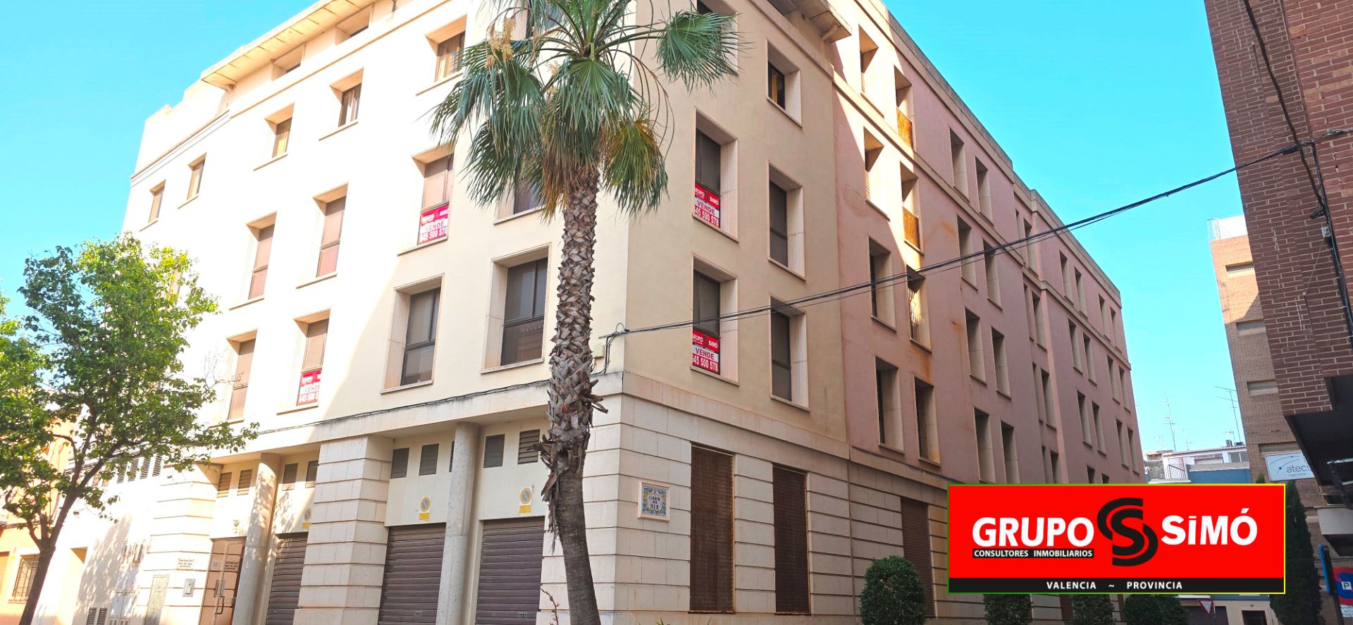 Exterior view of Office for sale in Alzira  with Air Conditioner