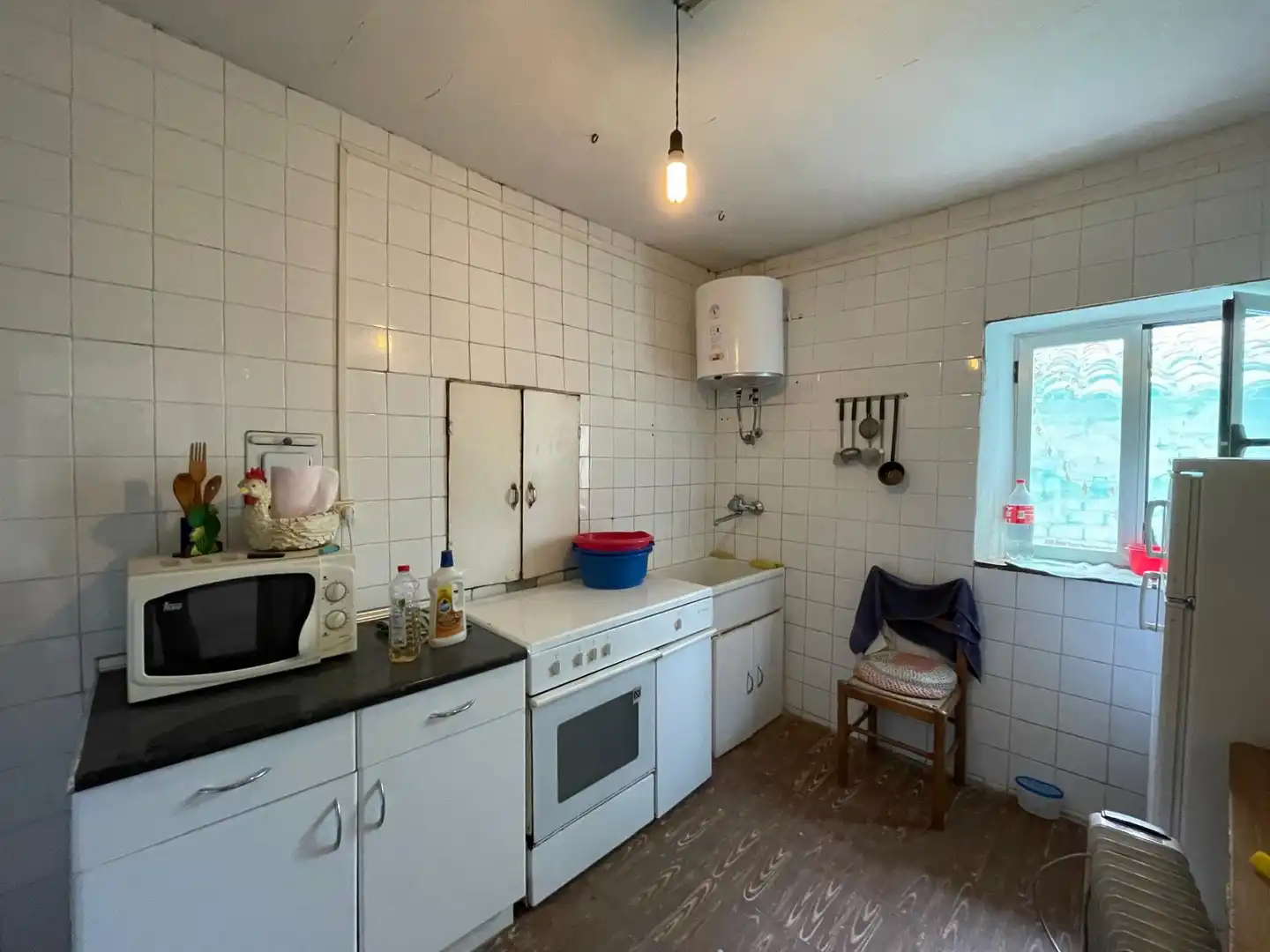 Küche von Country house zum Verkauf in Royuela de Río Franco mit Parkett und Abstellraum