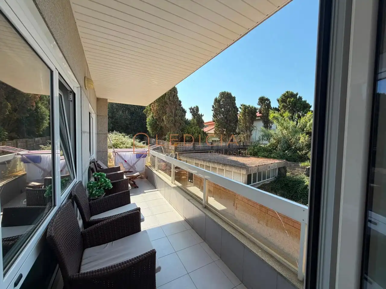 Terrasse von Wohnung zur Miete in Vigo  mit Heizung, Abstellraum und Möbliert