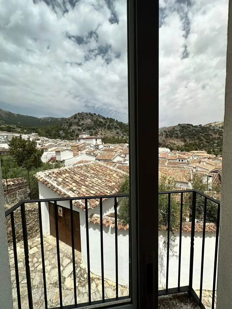 Vista exterior de Casa o chalet en venta en Grazalema con Amueblado y Balcón