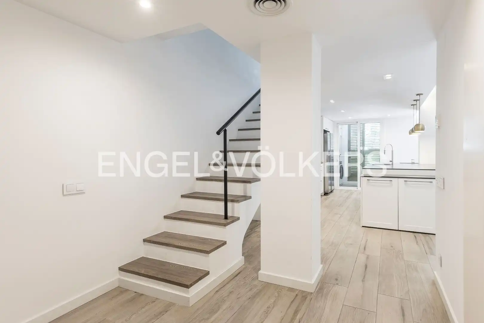 Duplexes for rent in Barcelona  with Air Conditioner, Heating and Parquet flooring