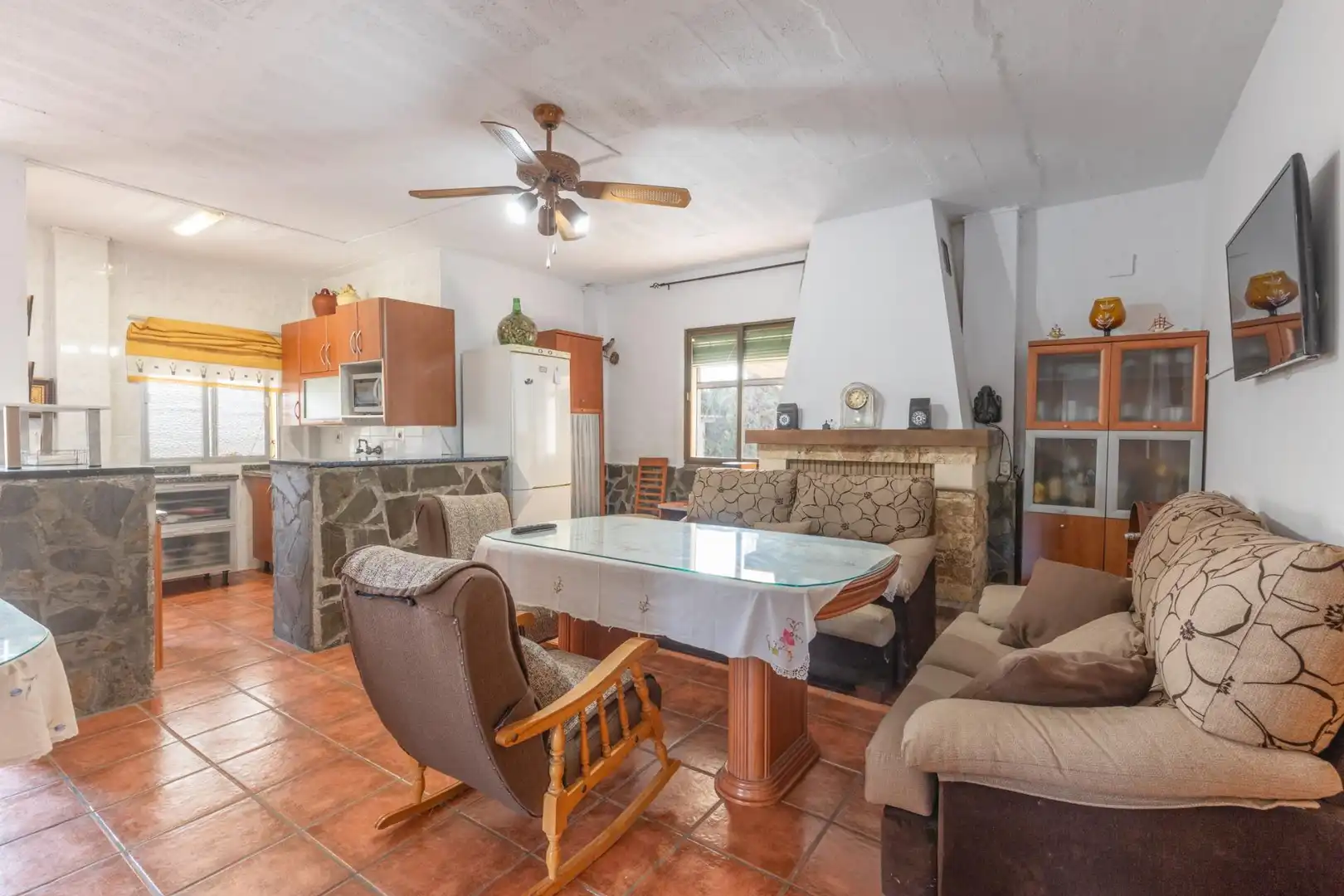 Vista exterior de Finca rústica en venta en Cogollos de la Vega con Jardín privado y Piscina