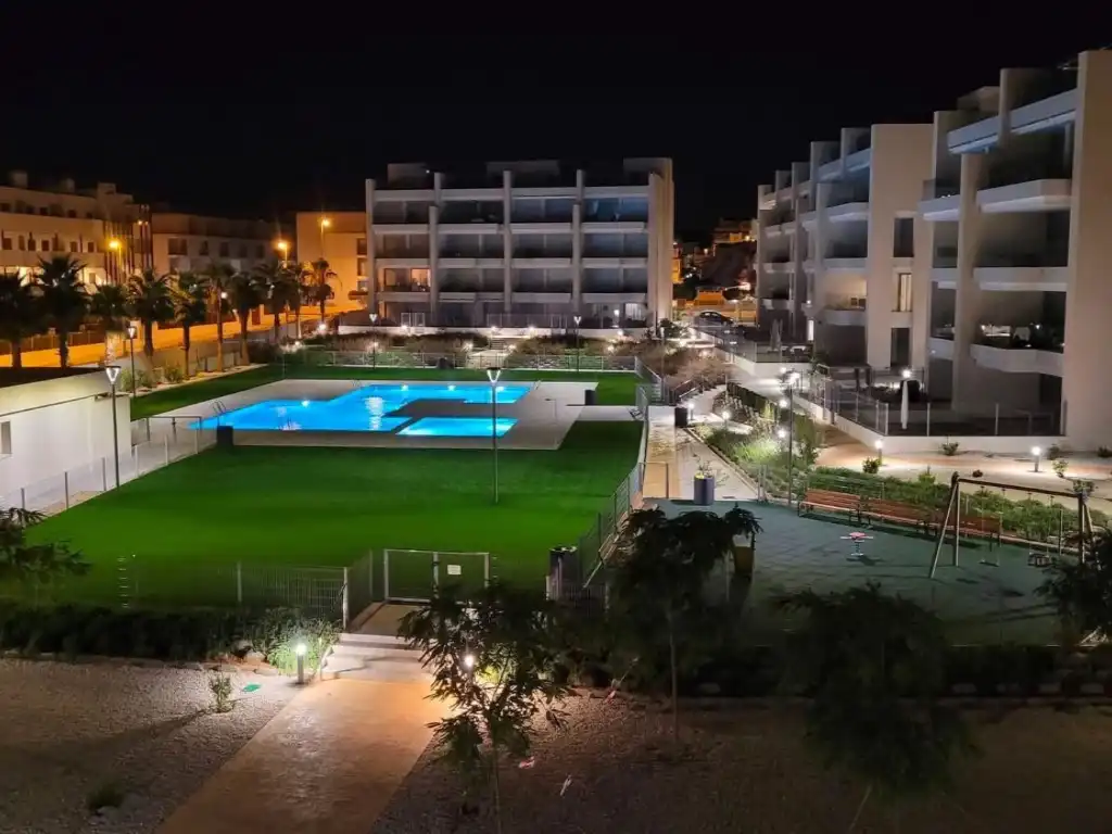 Piscina de Apartament en venda en Orihuela amb Aire condicionat, Terrassa i Moblat