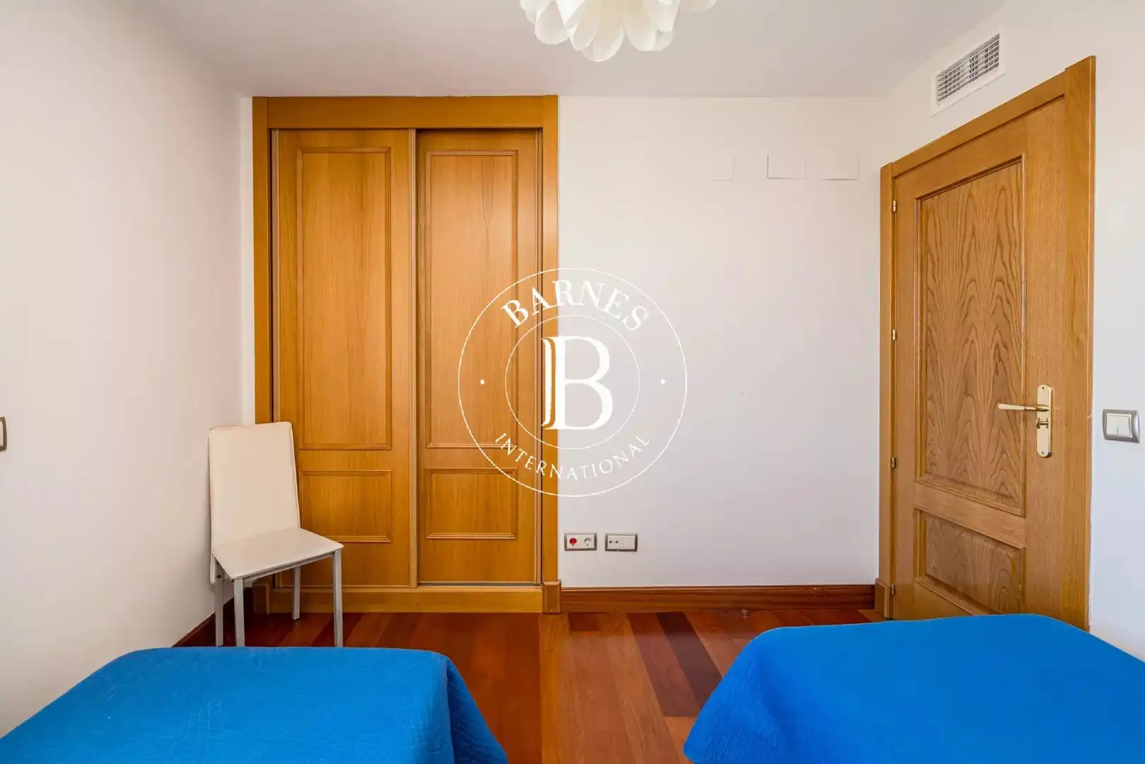 Schlafzimmer von Wohnung zur Miete in Madrid mit Klimaanlage, Heizung und Terrasse