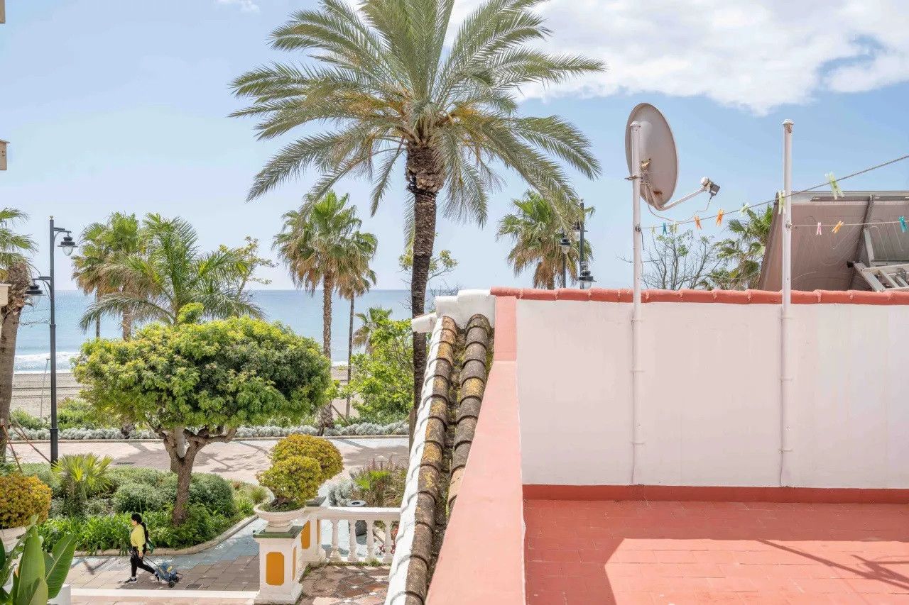 Jardí de Casa adosada en venda en Estepona amb Aire condicionat, Jardí privat i Terrassa