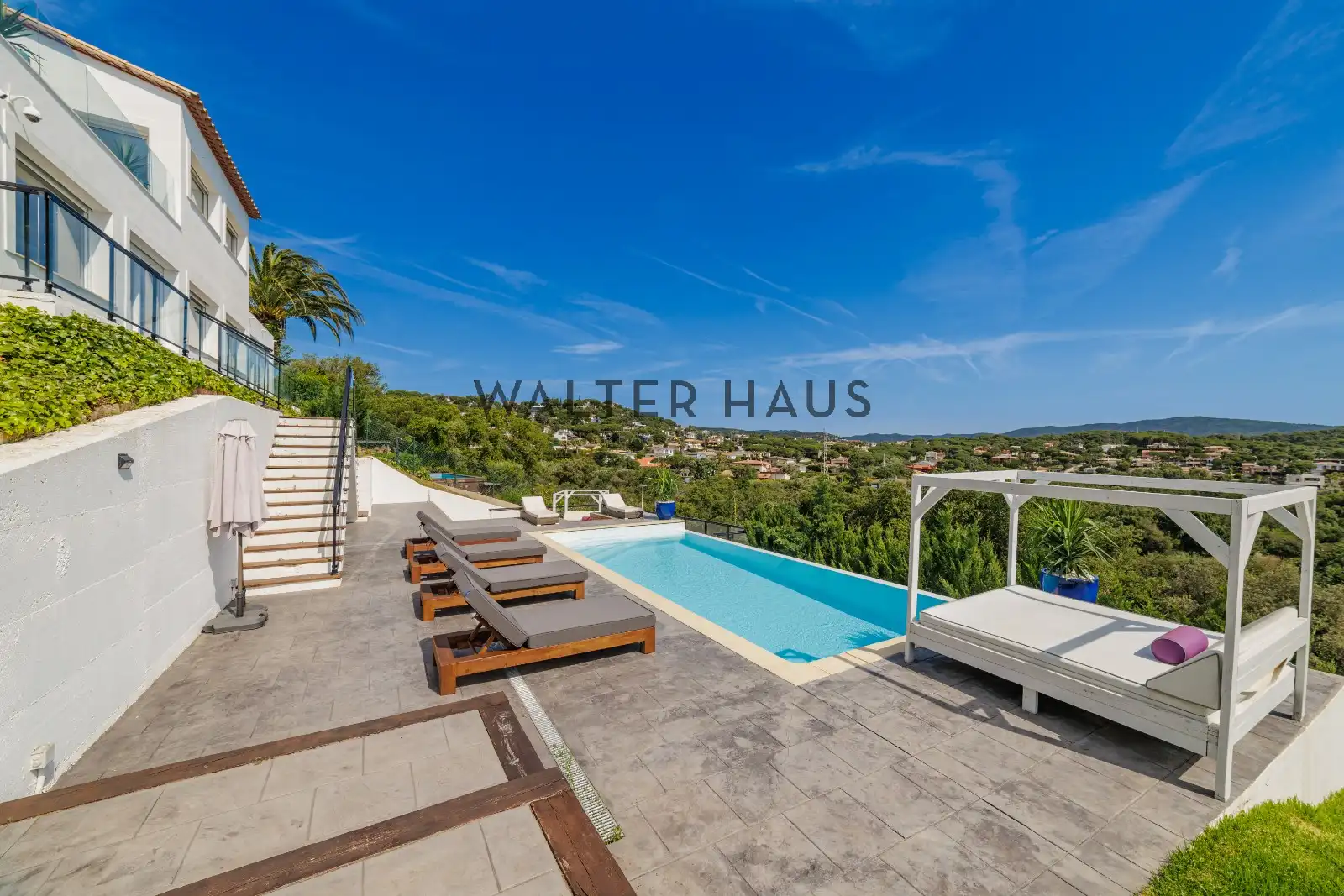 Villa con piscina in vendita a Carrer Llívia, imagen 9