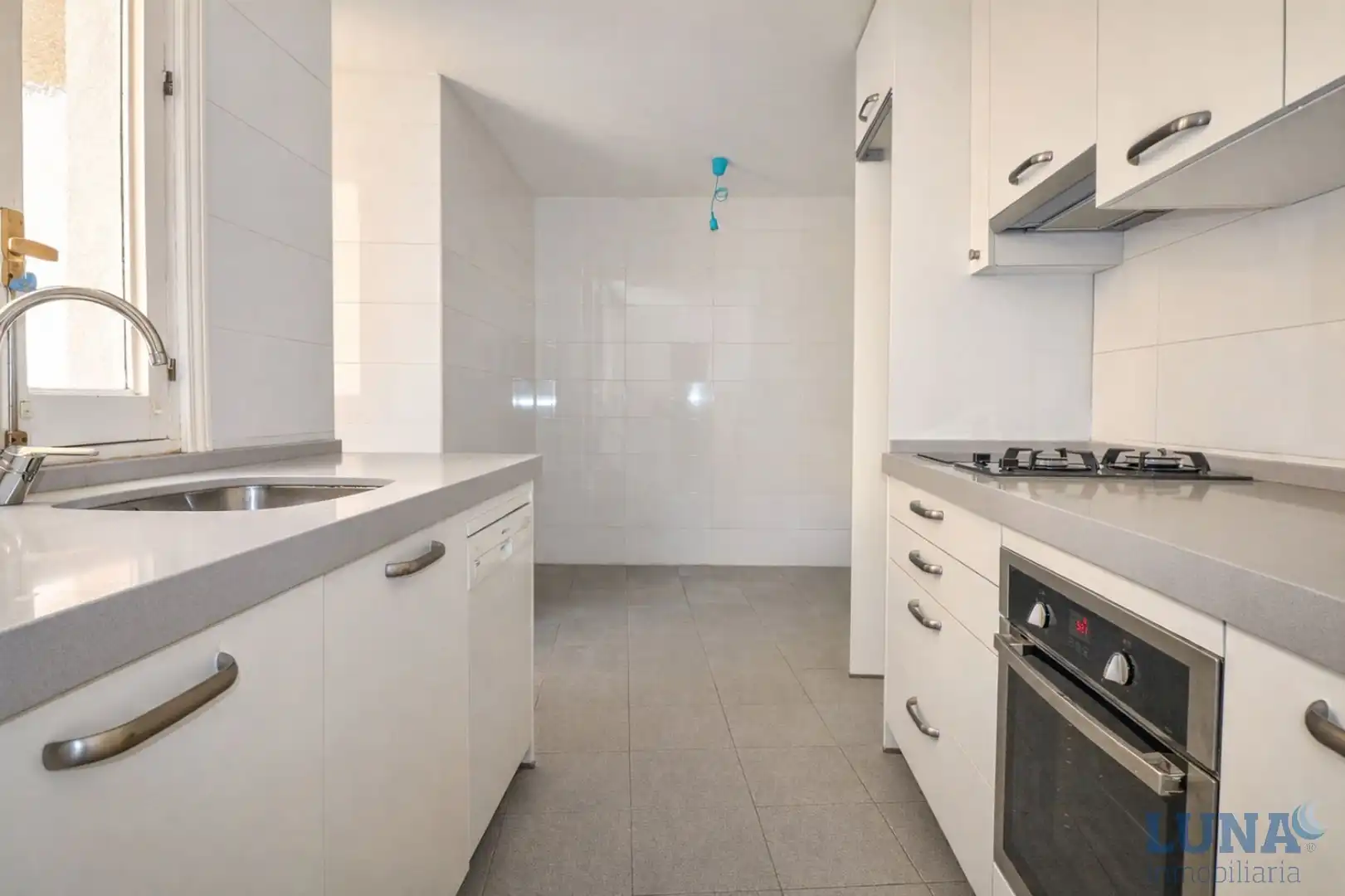 Küche von Wohnung zum Verkauf in Madrid mit Klimaanlage, Heizung und Parkett
