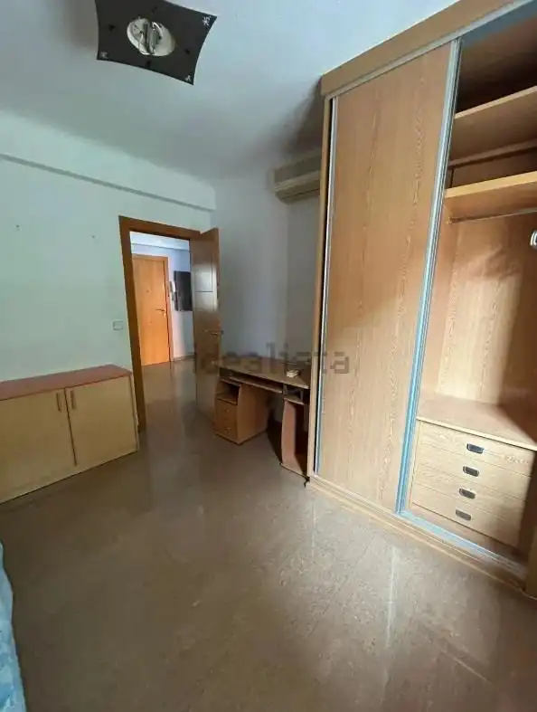 Schlafzimmer von Wohnung zur Miete in Alicante / Alacant mit Klimaanlage, Heizung und Möbliert