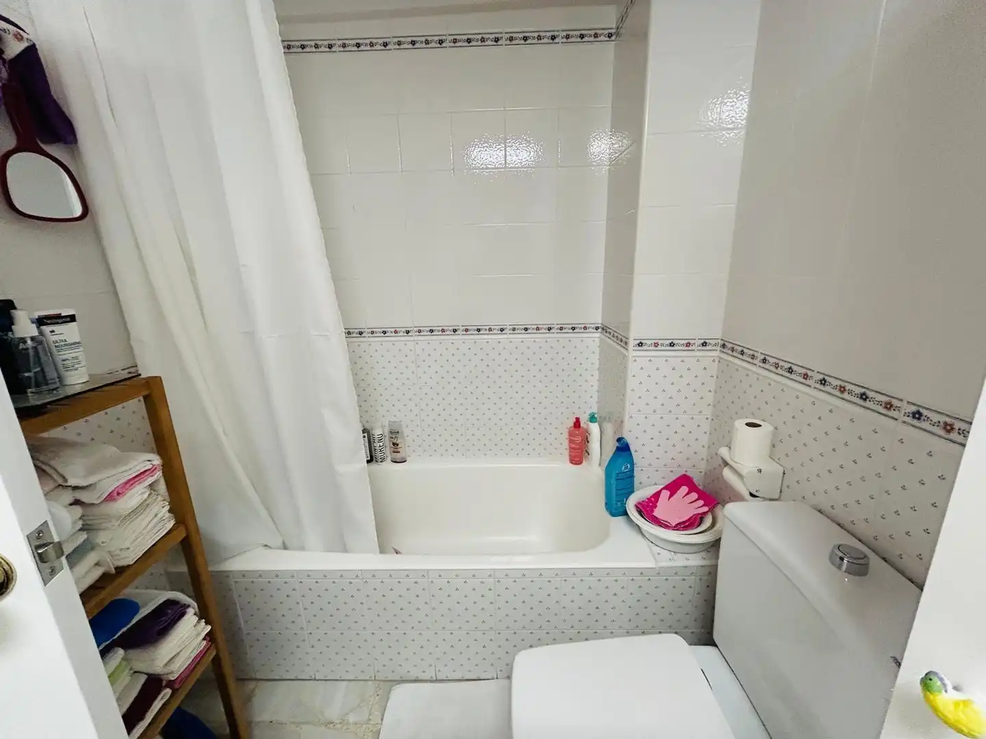 Bathroom of Flat for sale in Petrer  with Air Conditioner, Heating and Balcony