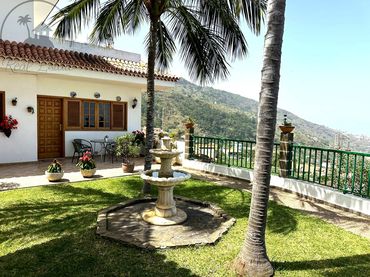 Casa con jardín en venta en La Vega - El Amparo - Cueva del Viento
