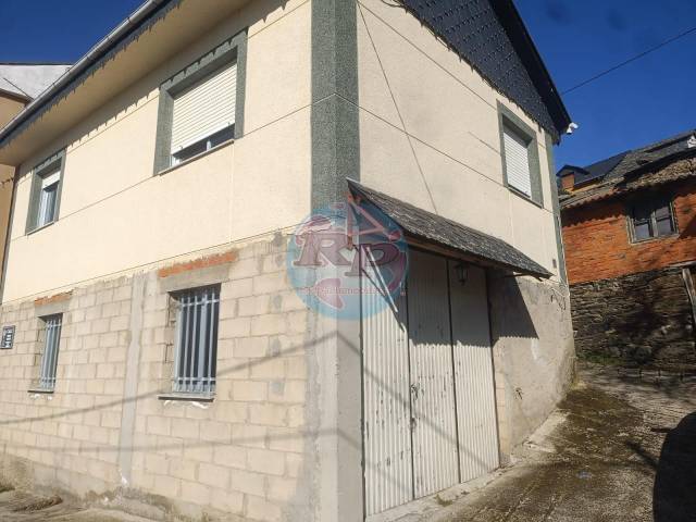 Casa-chalet en Venta en Castrillo de Cabrera