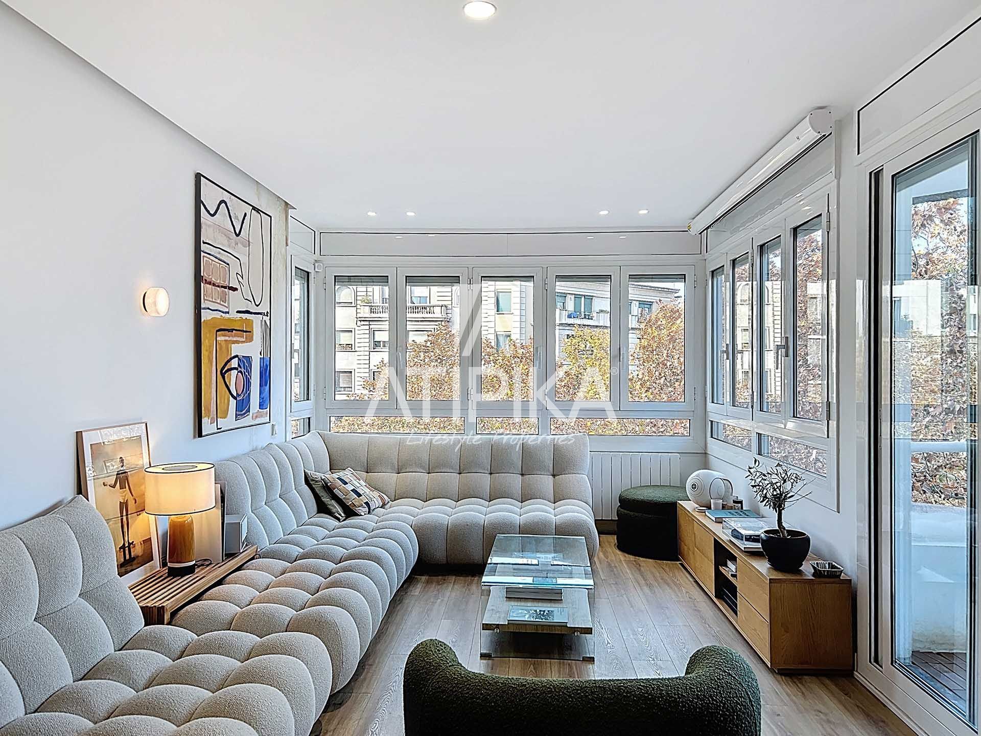Living room of Flat to rent in  Barcelona Capital  with Air Conditioner, Heating and Parquet flooring