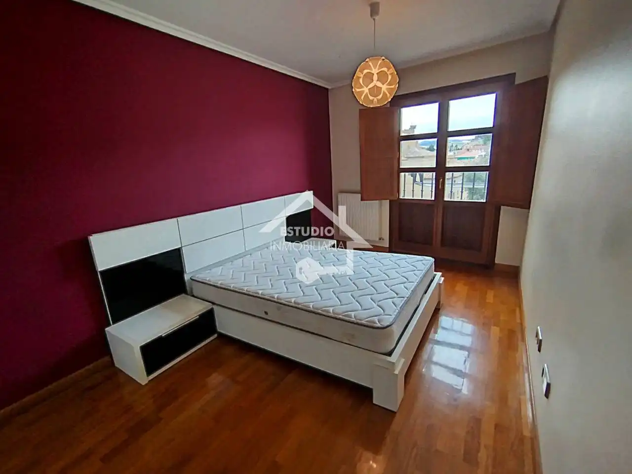 Habitación de Dúplex en venta en Viana con Calefacción y Balcón