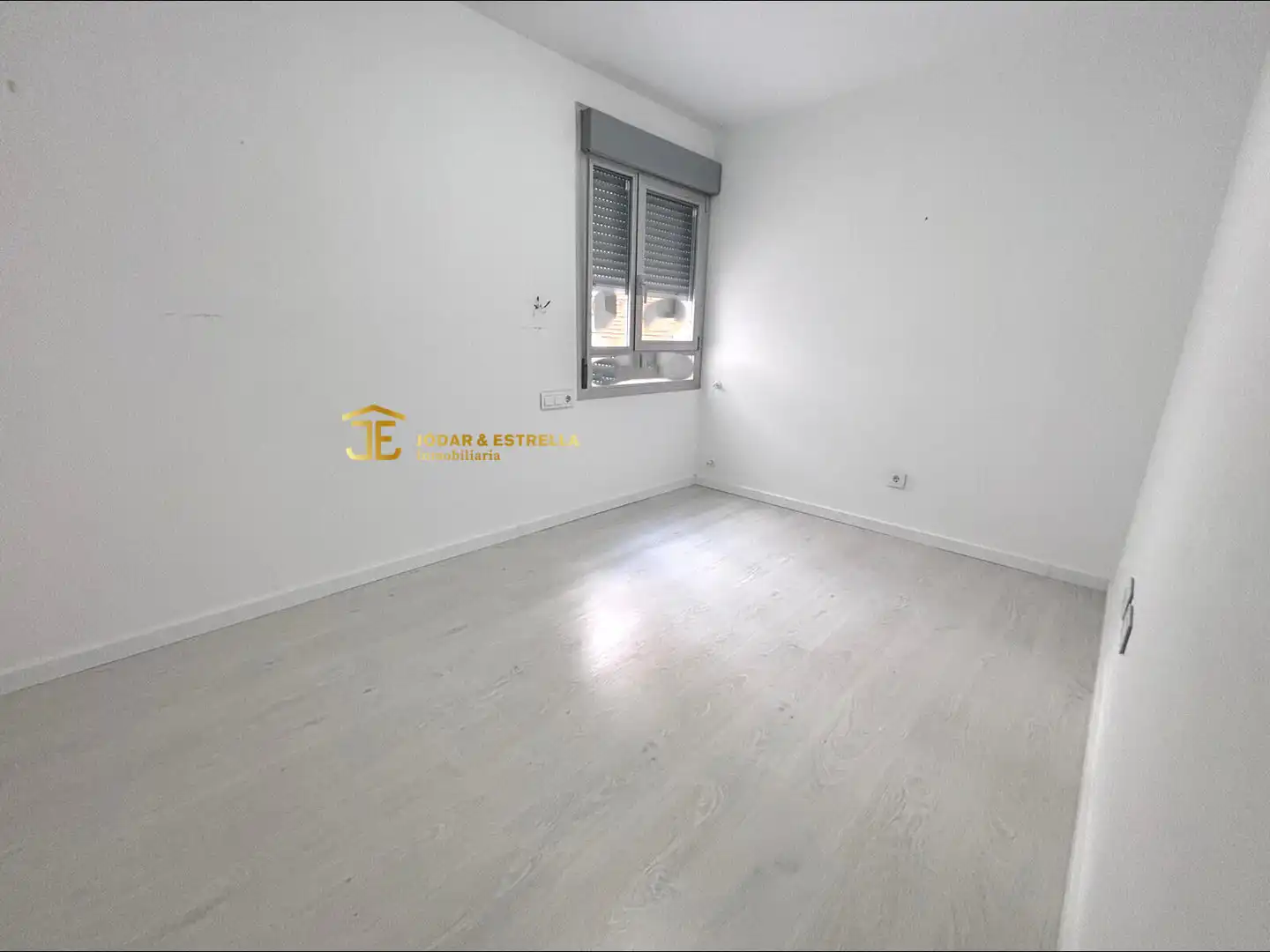 Flat for sale in Lorca  with Air Conditioner