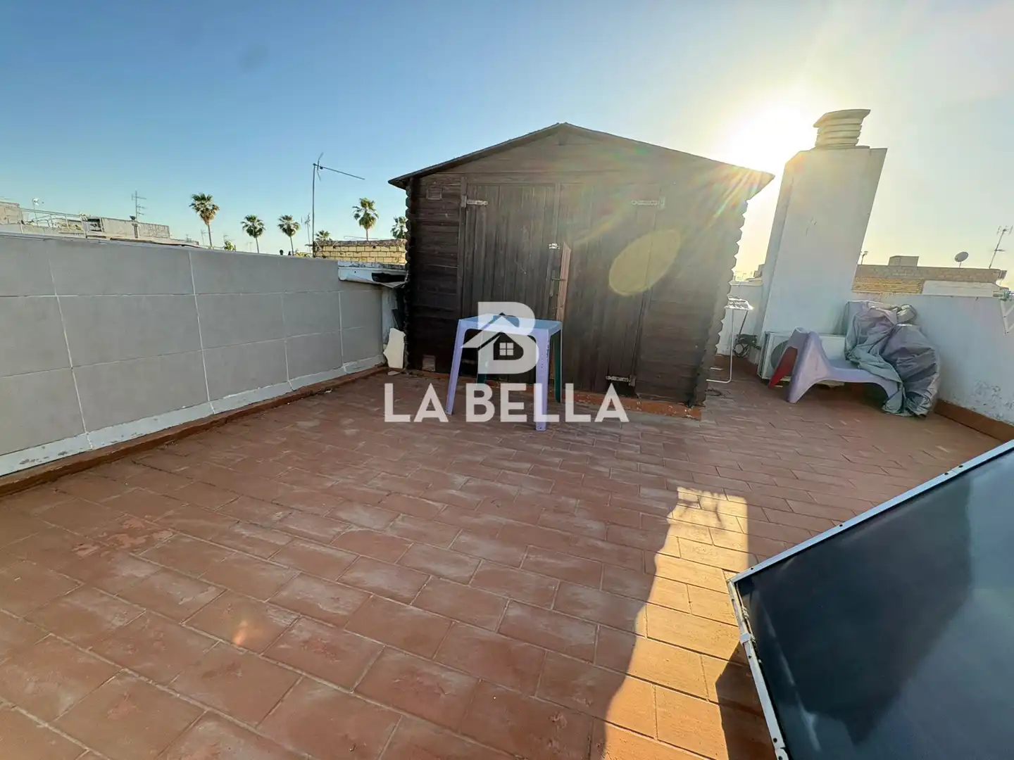 Terrace of Houses for sale in Sevilla  with Air Conditioner and Furnished