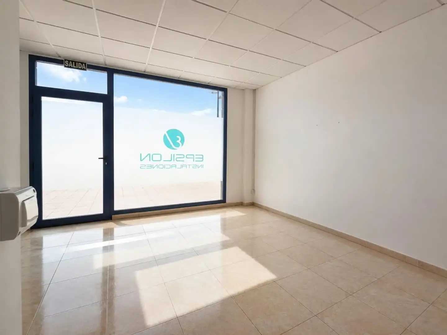 Local comercial en alquiler en del Castillo 17, imagen 10