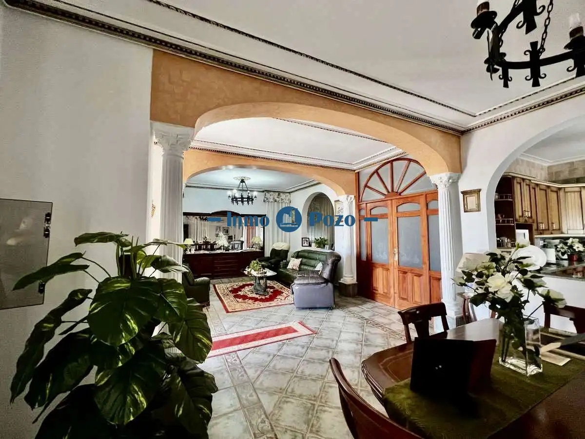 Chalet con piscina en venta en Almendralejo, imagen 4