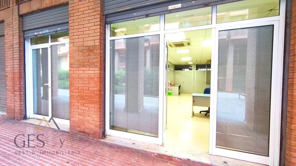 Local en venta en Sant Joan Despí