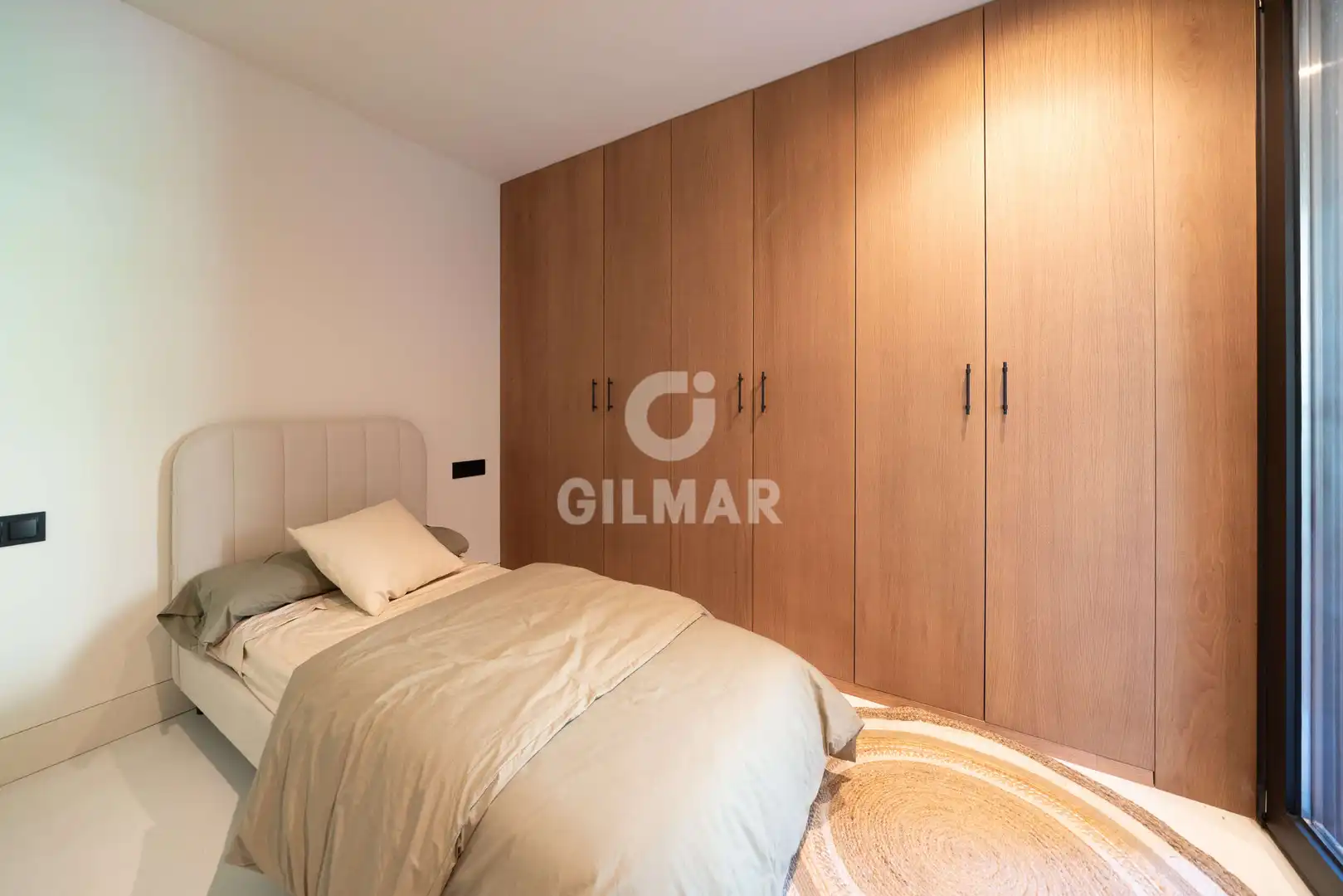 Bedroom of Flat for sale in Madrid  with Heating, Furnished and Balcony