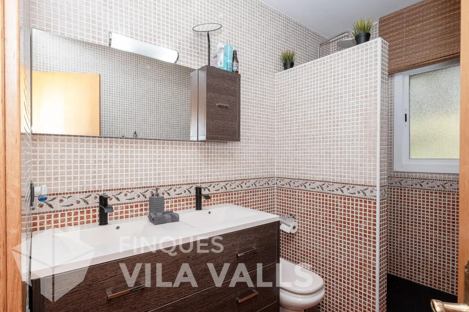 Dormitori de Casa o xalet en venda en Bigues i Riells del Fai amb Jardí privat, Terrassa i Traster